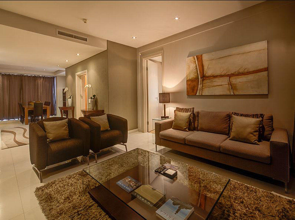 Marina Lodge *